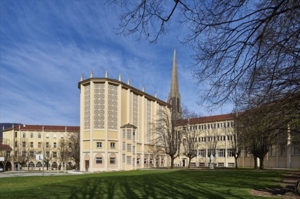 Lycée Les Portes de Chartreuse Enseignement privé catholique du pays
